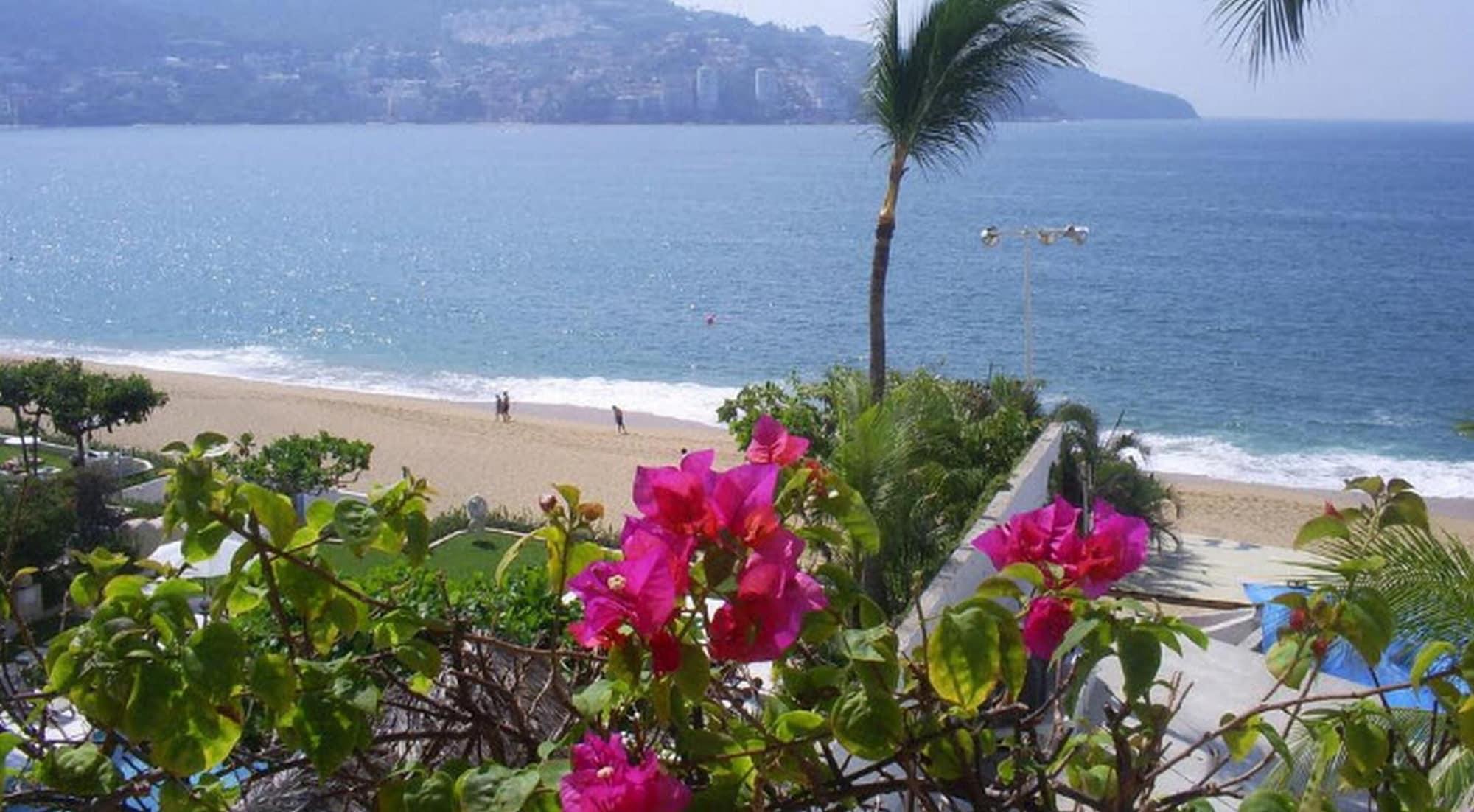 Hotel Acapulco Malibu Bagian luar foto